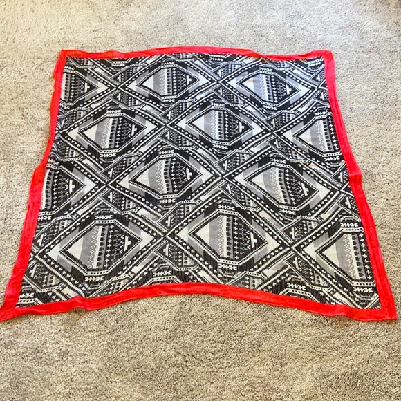 Lightweight Scarf Black/White w/Coral Border - Picture 7 of 10